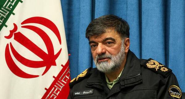 عکس سردار رادان با رهبری