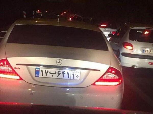 عکس از ماشین در شب