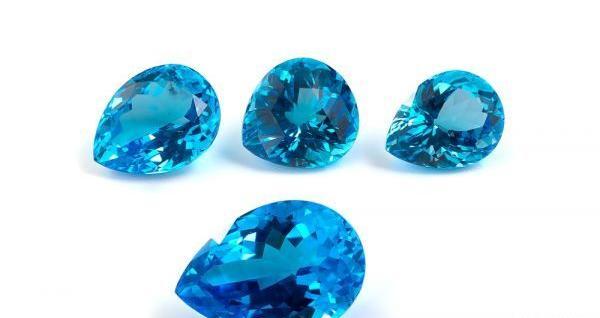 عکس سنگ زمرد آبی