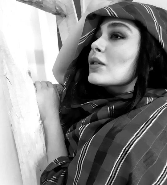 عکس بچگی های سانیا سالاری