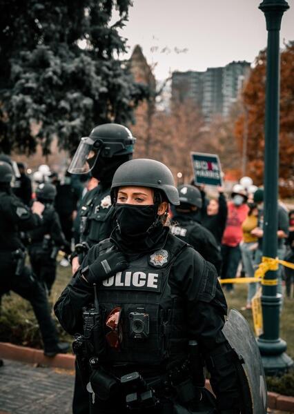 عکس پروفایل پلیسی خفن خارجی