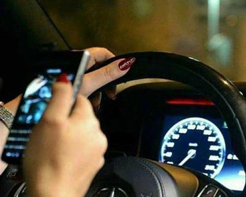 عکس زن پشت فرمون ماشین