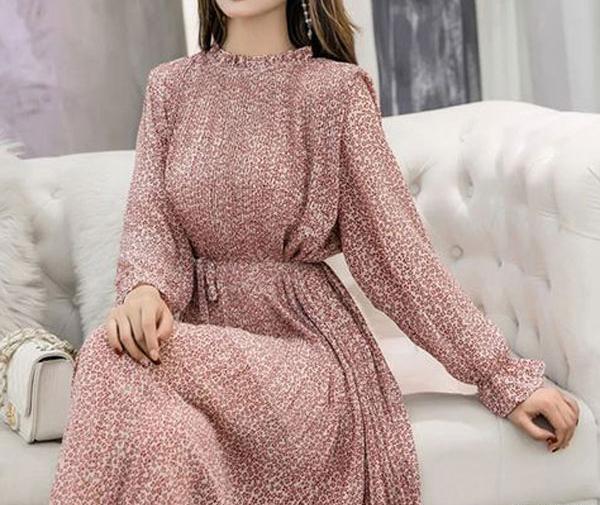 عکس لباس مجلسی آستین پفی بلند