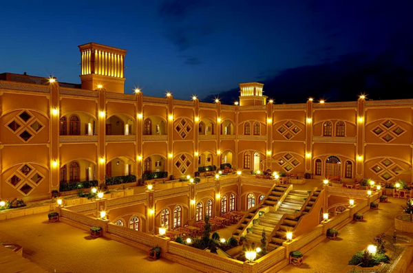 عکس هتل پنج ستاره شیراز
