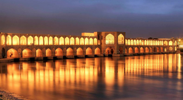 عکس جاهای دیدنی اصفهان در شب