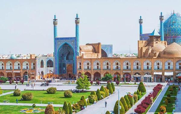 عکس جاهای دیدنی اصفهان در شب