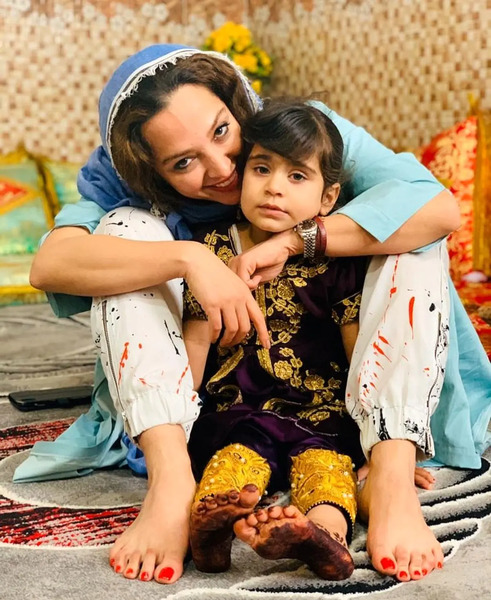 عکس پاهای آناهیتا درگاهی