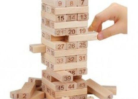 عکس بازی دومینو چوبی