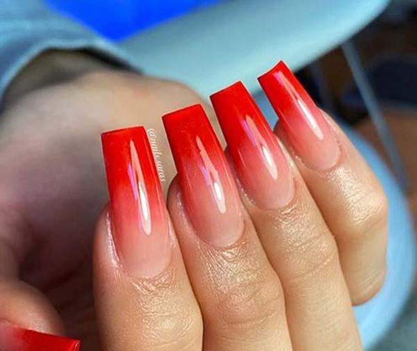 عکس ناخن امبره قرمز
