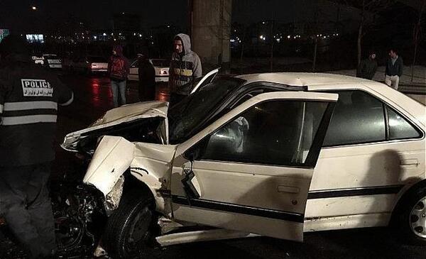 عکس پژو پارس سفید تصادفی