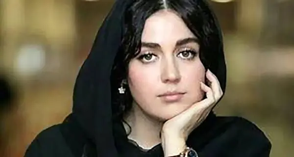 عکس بازیگر افسانه پاکرو و همسرش