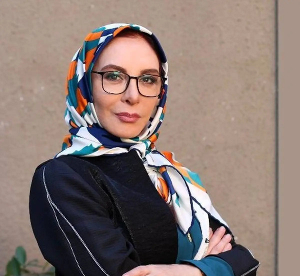 عکس قدیمی از افسانه بایگان