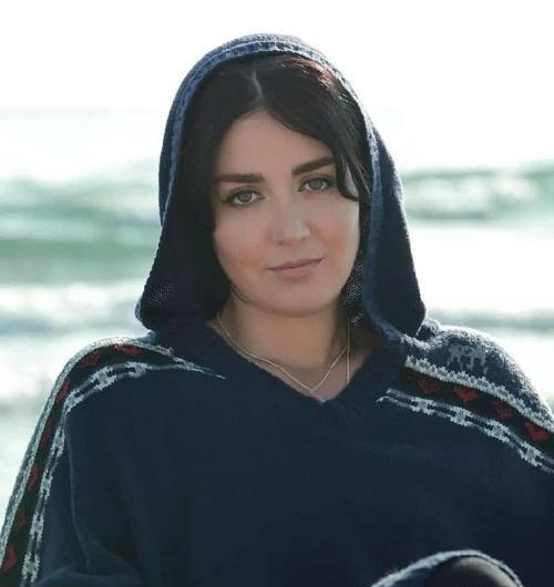 جدیدترین عکس از افسانه پاکرو