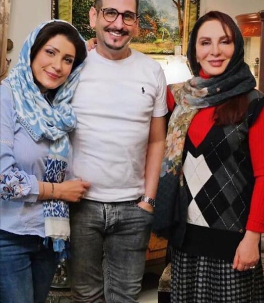 عکس افسانه بایگان و فرزندانش