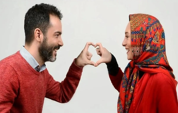 عکس بازیگر افسانه بایگان و همسرش