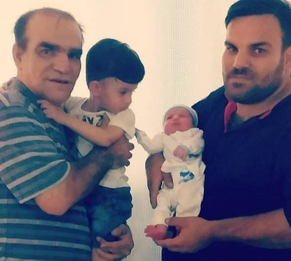 عکس اصغر حیدری ودخترش