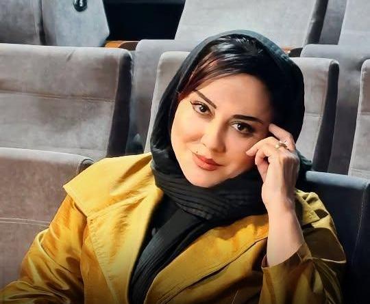 عکس های آشا محرابی و خواهرش