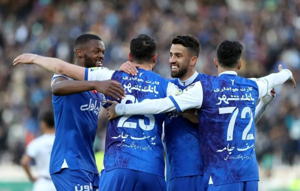 عکس تیمی استقلال مقابل الهلال