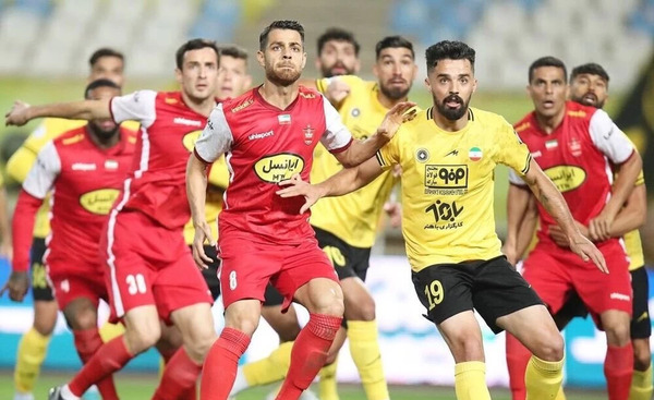 عکس تیم سپاهان و پرسپولیس