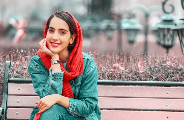 عکس دختر فتوشاپ شده