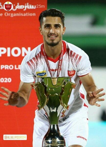 عکس تیم پرسپولیس با جام قهرمانی