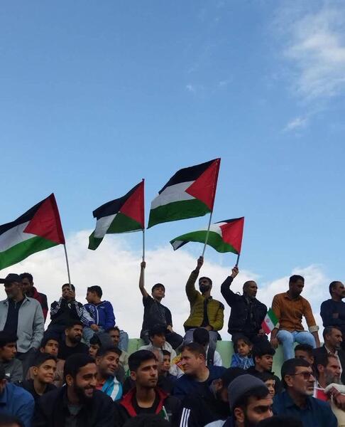 عکس پرچم تیم خیبر