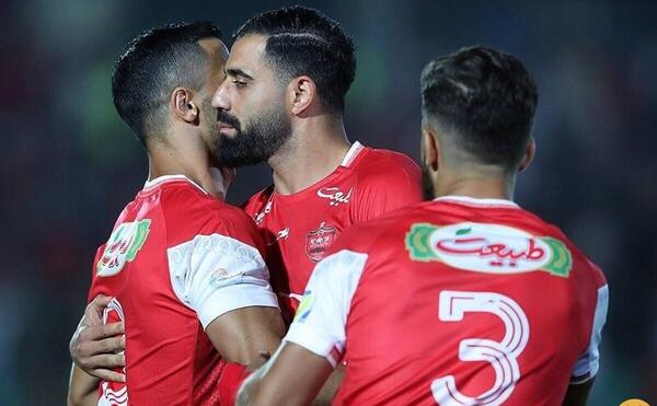 عکس تیم پرسپولیس با استقلال