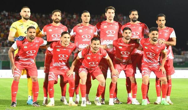 عکس تیم پرسپولیس مقابل استقلال
