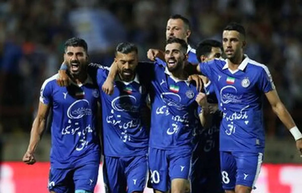 عکس تیمی استقلال مقابل الغرافه