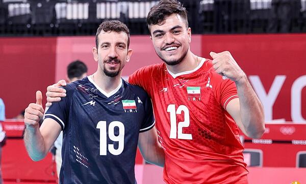 بازیکنان تیم ملی والیبال ایران با عکس