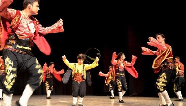 عکس گروه رقص آذری