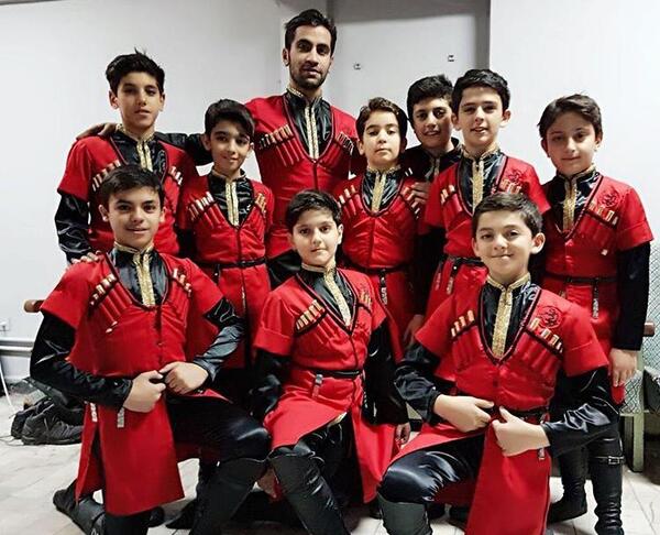 عکس گروه رقص آذری