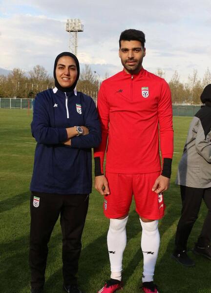 بازیکنان تیم ملی فوتبال ایران با عکس