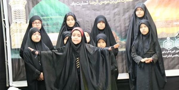 عکس گروه سرود دخترانه