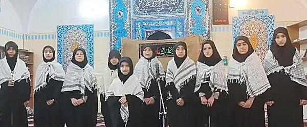 عکس گروه سرود دخترانه