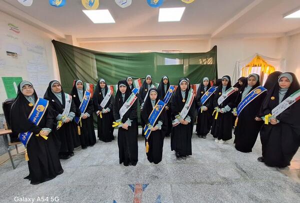 عکس گروه سرود دختران