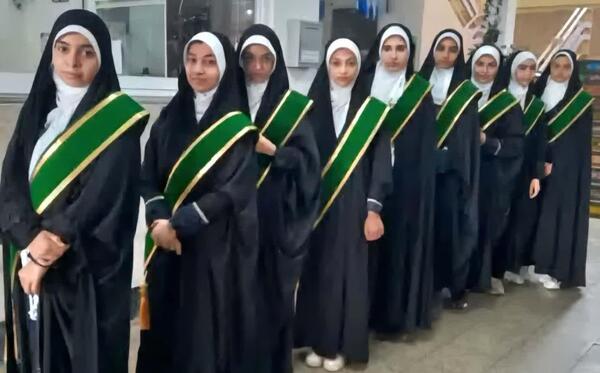 عکس گروه سرود دختران