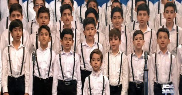 عکس گروه سرود مدرسه