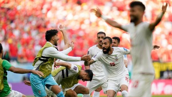 عکس بازیکنان تیم ملی ایران با اسم