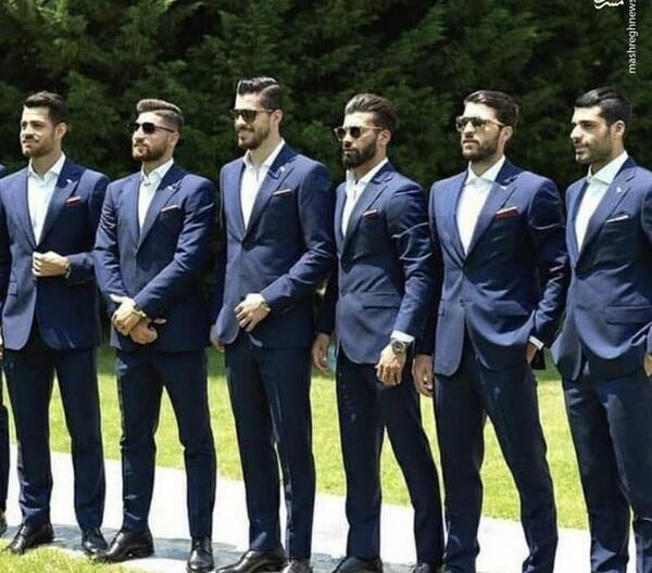 اعضای تیم ملی فوتبال ایران با عکس