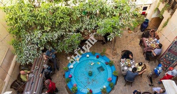 عکس گروه دوستانه مذهبی