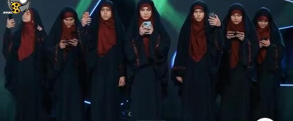 عکس گروه سرود دخترانه فانتزی