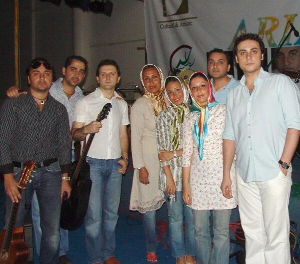 عکس از گروه آرین