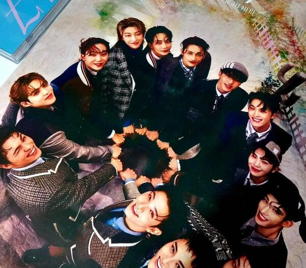 عکس های گروه seventeen