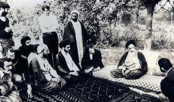 عکس خانه امام خمینی در پاریس