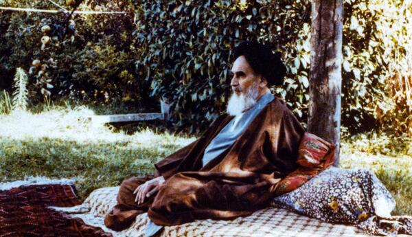 عکس خانه امام خمینی در پاریس