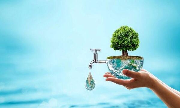 عکس صرفه جویی آب در مسواک زدن