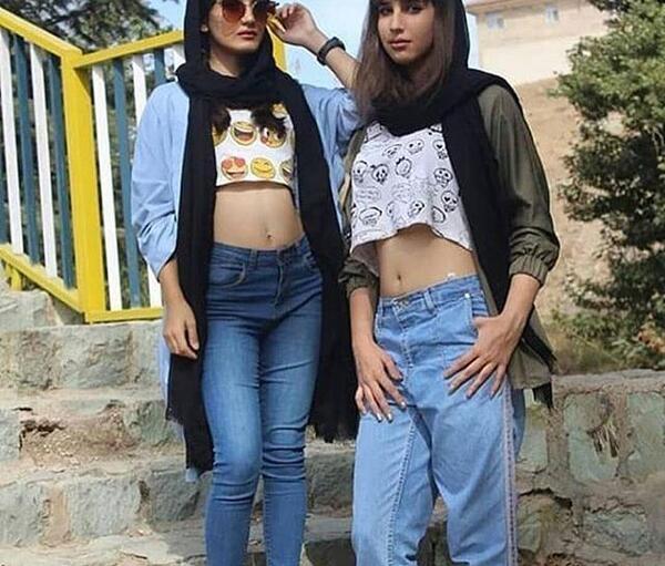 عکس دانشجویی بدون چهره
