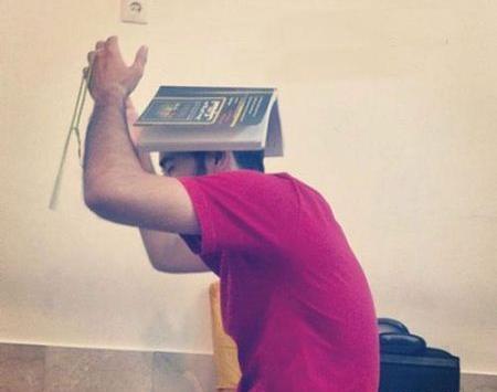 عکس دانشجویی بدون چهره