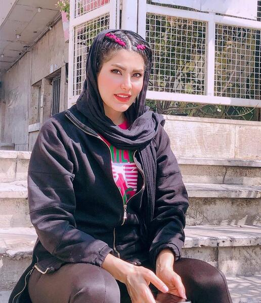 عکس دانشجویی بدون چهره